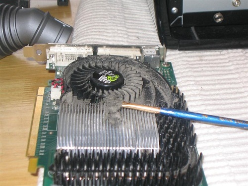 Graphics-Card-Cleaning