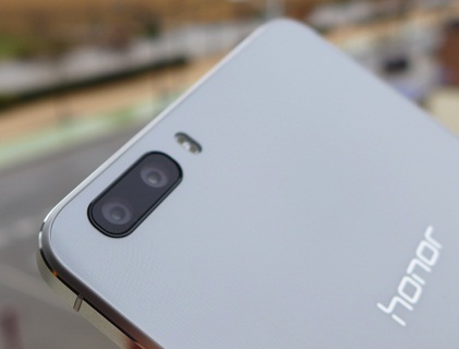 Dual-Lens-Camera-Smartphone