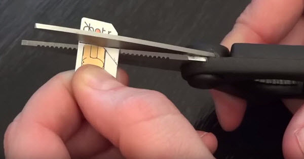 cutting-sim-card